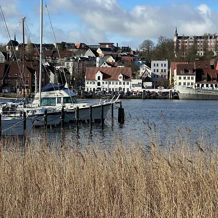 Am Kleinen Muehlenteich - Zentrale Ruhige Lage Mit Parkplatz Und Fahrraedern